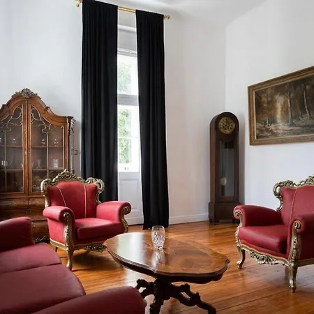 Bed and breakfast Palac Przybyszewo